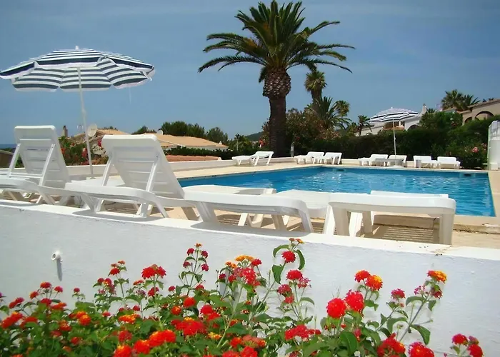 Norde - A Family-friendly With Pool, And 3 Bedrooms